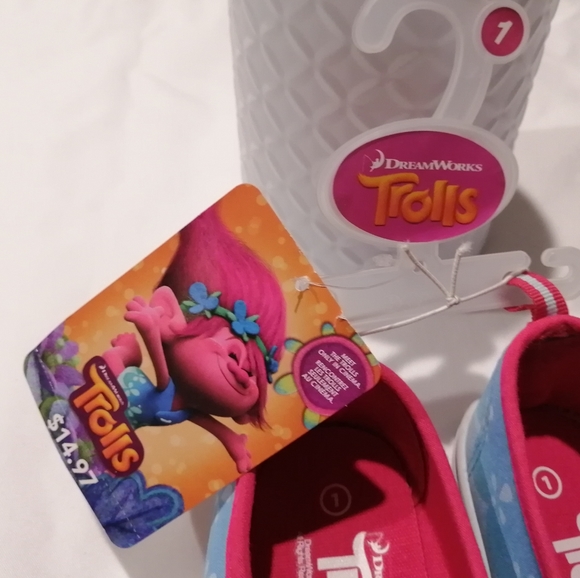 🔥SALE🔥 Trolls DreamWorks Poppy Slip-on Running Shoes Size 1 NWT - Picture 3 of 5
